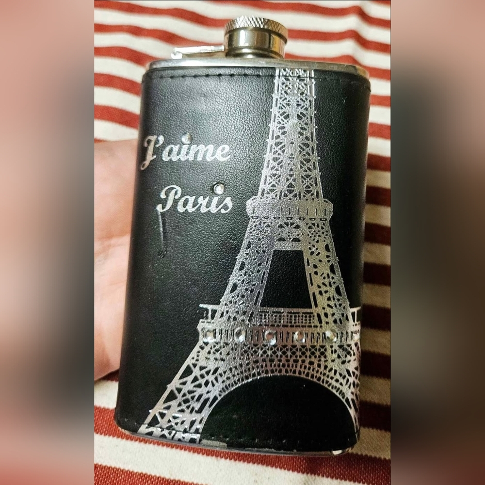 J'aime Paris Stainless Steel 5oz Flask Eiffel Tower Rhinestones 4.5" - Picture 3 of 9